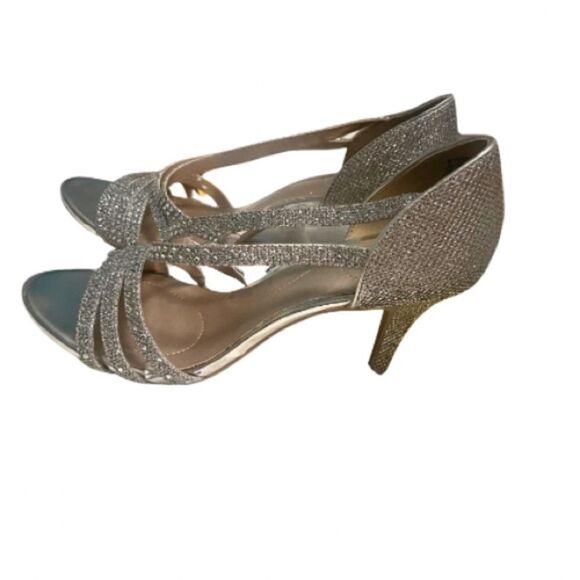 Bandolino Women's Meggie Open Toe Heels Gold Strappy Shoes 8 1/2 M - Picture 2 of 7